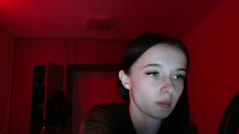Yuliia online show from 04/17/26, 07:06