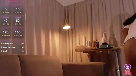 yuliethpetite online show from 10/17/25, 12:41