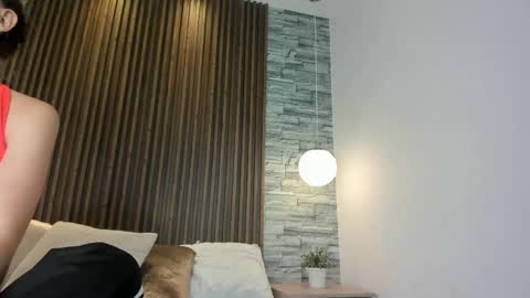 yulievans online show from 01/22/25, 01:53