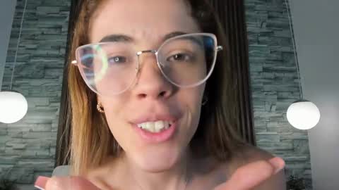 yulievans online show from 01/23/25, 10:22