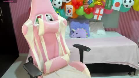 Snapshot of yulii_16 chatting on 06/19/26, 11:03 Yuli 16 online show from 06/19/26, 11:03