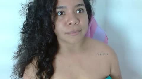Snapshot of yulissa18 chatting on 01/18/25, 06:56 Yuli and SaraIndependent model online show from 01/18/25, 06:56