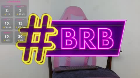 Snapshot of yulissa18 chatting on 11/28/25, 04:04 Yuli and SaraIndependent model online show from 11/28/25, 04:04