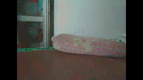 yumi123_ online show from 10/03/25, 12:40