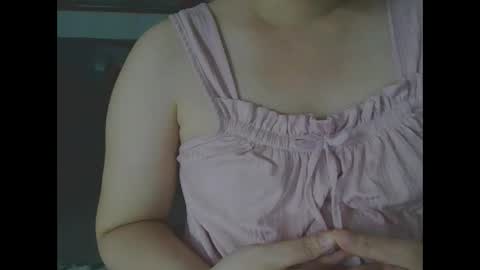 yumi123_ online show from 10/07/25, 03:04