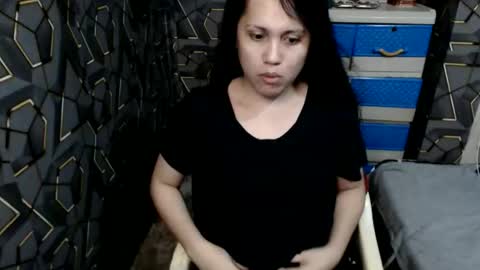 Snapshot of yumi_white chatting on 10/13/25, 02:39 yumi online show from 10/13/25, 02:39