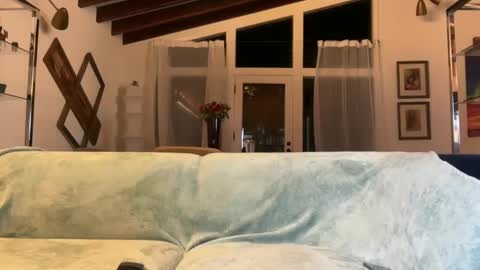 Snapshot of yumiandwolf chatting on 09/27/25, 04:06 yumiandwolf online show from 09/27/25, 04:06