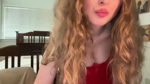 Snapshot of yumiandwolf chatting on 03/07/26, 08:17 yumiandwolf online show from 03/07/26, 08:17