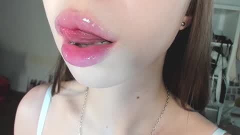 Snapshot of yumm__ chatting on 02/17/25, 02:04 Im away next stream September 10 at 1400 Moscow time online show from 02/17/25, 02:04