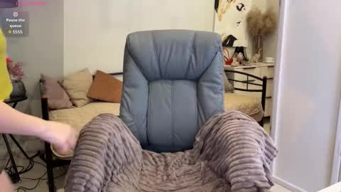 Yummy Jane online show from 11/16/25, 01:11