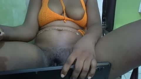 YUMMY online show from 11/08/25, 04:12