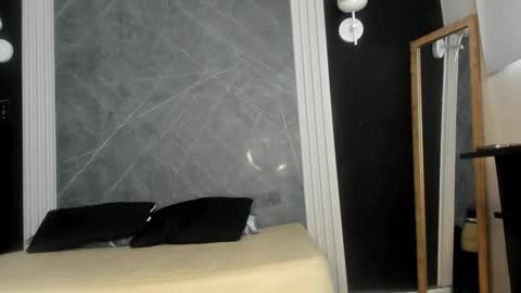 Yummyduo online show from 12/29/24, 12:01