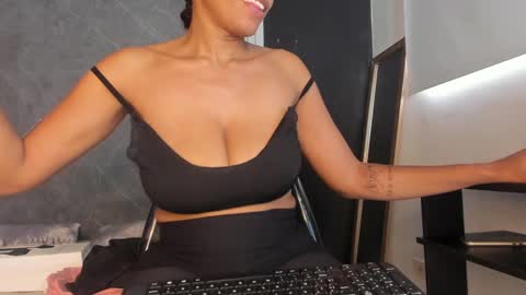 Yummyduo online show from 02/06/25, 02:15