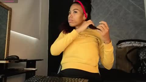 Yummyduo online show from 10/23/25, 12:04