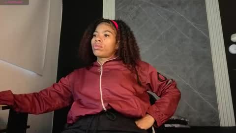 Yummyduo online show from 11/18/25, 11:58