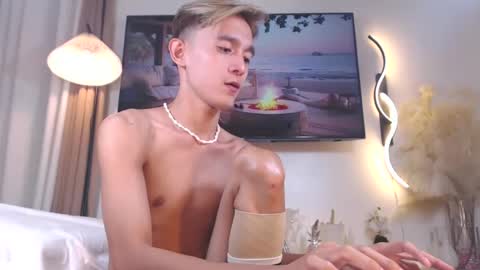 Justine online show from 02/24/25, 04:04