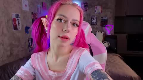 Snapshot of yummylisa chatting on 02/23/25, 07:49 Lisa online show from 02/23/25, 07:49