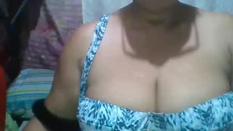 yummytitsbaby online show from 05/17/26, 07:43