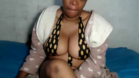 yummytittsxx online show from 01/08/25, 04:34