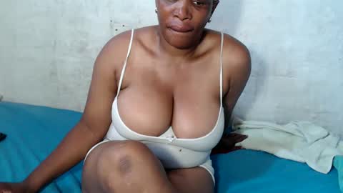 yummytittsxx online show from 02/05/25, 08:32