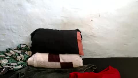 yummytittsxx online show from 05/08/26, 08:41