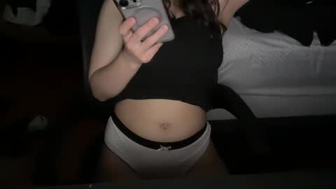 Snapshot of yummyybby chatting on 12/08/24, 11:40 yummyybby online show from 12/08/24, 11:40