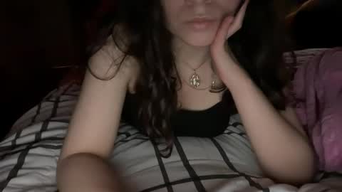 Snapshot of yummyybby chatting on 01/19/25, 03:50 yummyybby online show from 01/19/25, 03:50