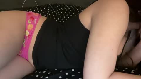 Snapshot of yummyybby chatting on 03/17/26, 02:38 yummyybby online show from 03/17/26, 02:38