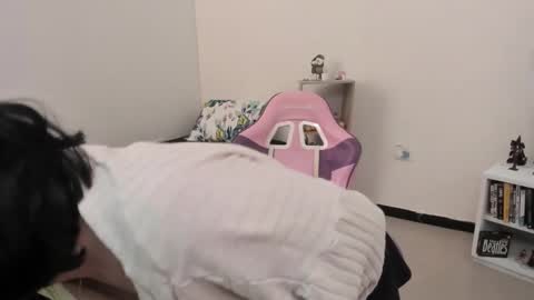 Snapshot of yunablack chatting on 02/07/25, 03:08 Yuna online show from 02/07/25, 03:08