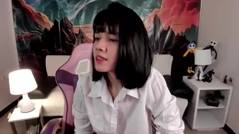Snapshot of yunablack chatting on 09/17/25, 11:34 Yuna online show from 09/17/25, 11:34
