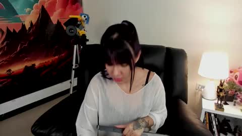 Yuna online show from 04/28/26, 02:22