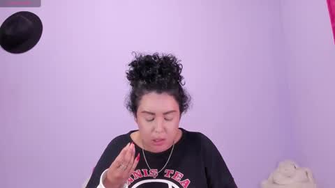 yunahott_ online show from 02/15/25, 06:12