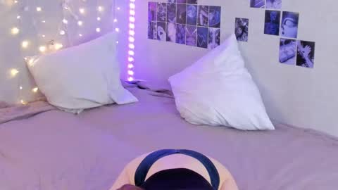 Snapshot of yunapeace chatting on 01/10/25, 07:57 Yuna online show from 01/10/25, 07:57