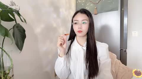 YunEr online show from 02/25/25, 03:52