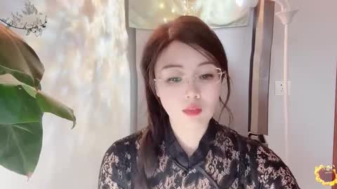 YunEr online show from 03/04/25, 06:04