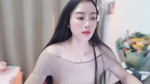 YunEr online show from 11/22/25, 01:54