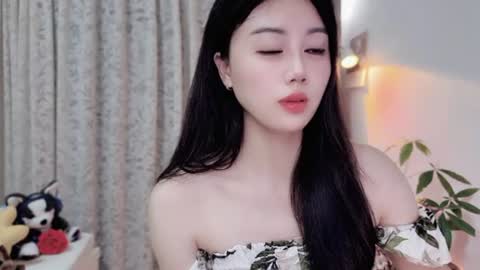 YunEr online show from 06/26/26, 03:16