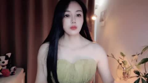 YunEr online show from 06/28/26, 02:06