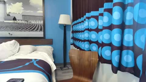 yungbul1 online show from 12/01/25, 09:31