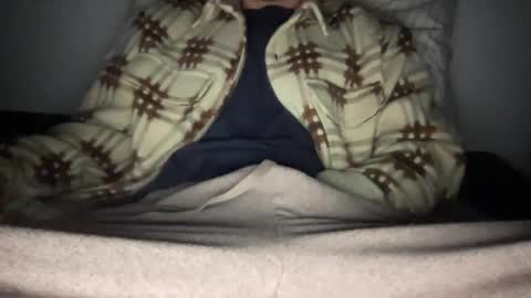 Snapshot of yungbull06 chatting on 11/15/25, 03:26 Yung Bull online show from 11/15/25, 03:26