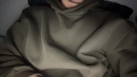 Snapshot of yungbull06 chatting on 02/02/26, 04:22 Yung Bull online show from 02/02/26, 04:22