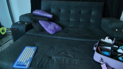 Snapshot of yungelitamor_ chatting on 03/30/26, 04:57 ELITA online show from 03/30/26, 04:57