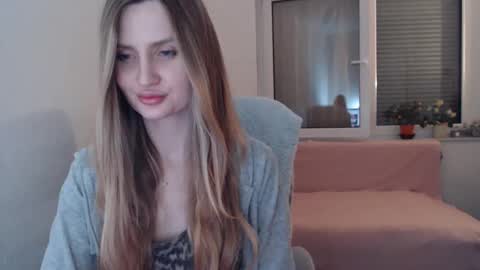 Snapshot of yungflora chatting on 04/06/26, 10:22 Berry online show from 04/06/26, 10:22