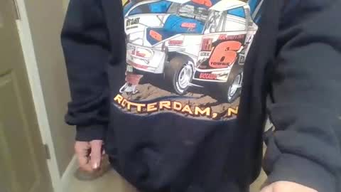 Snapshot of yungstallion10 chatting on 02/02/25, 09:13 Fire 0range kush online show from 02/02/25, 09:13