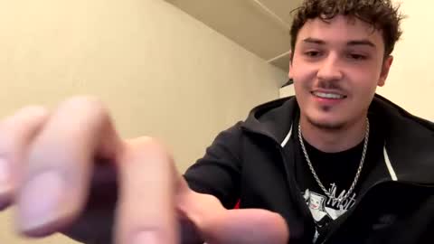 Snapshot of yungstudbev chatting on 10/13/25, 05:18 yungstudbev online show from 10/13/25, 05:18