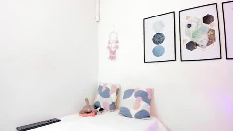 Yunna online show from 09/24/25, 11:35