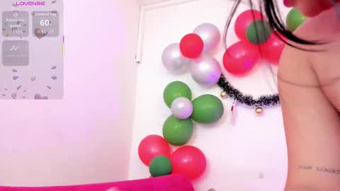 Yunna online show from 12/05/25, 03:52