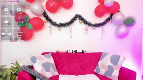 Yunna online show from 12/17/25, 11:38