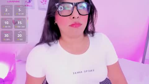 Snapshot of yunna7 chatting on 03/17/26, 11:35 Yunna online show from 03/17/26, 11:35