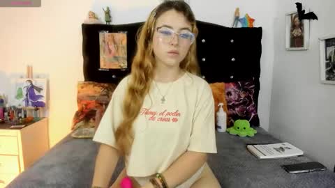 yuong soo online show from 11/29/25, 09:51